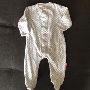 Magnetic Me one piece